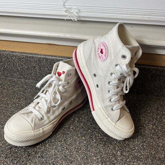 Converse All Star Hi-Top Youth Girl Sz 3 Canvas Sneaker White/Red Heart Platform - Picture 2 of 11